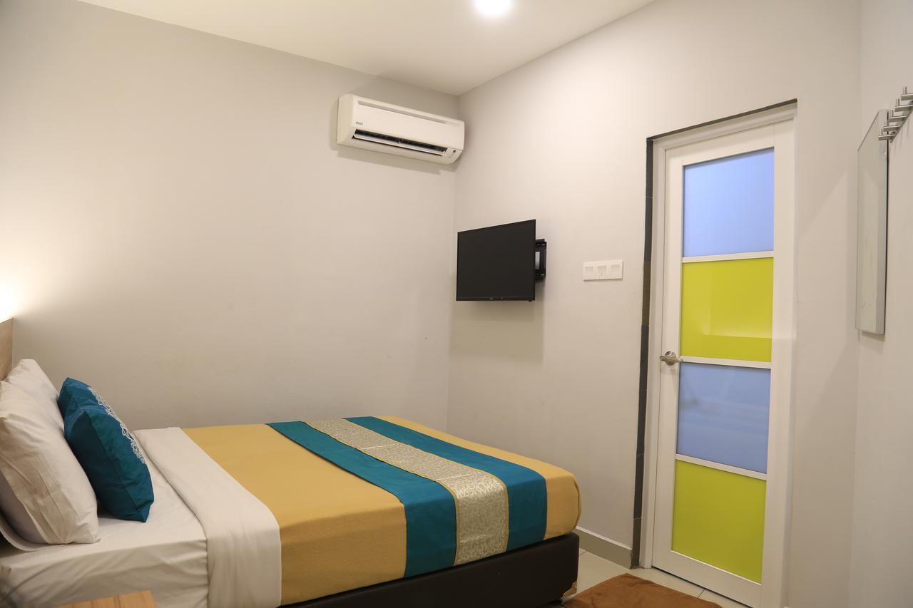 Lavana Hotel Batu Caves Extérieur photo