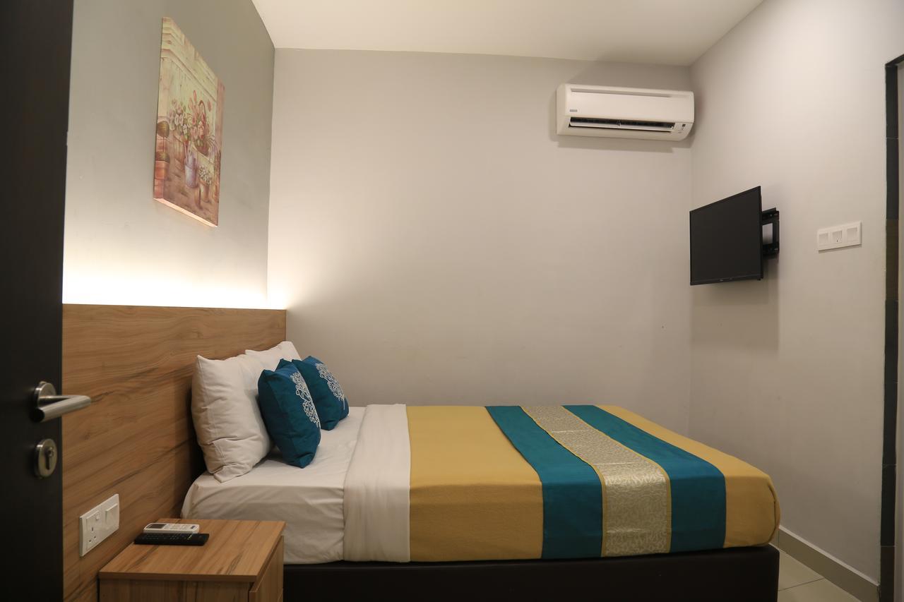 Lavana Hotel Batu Caves Extérieur photo