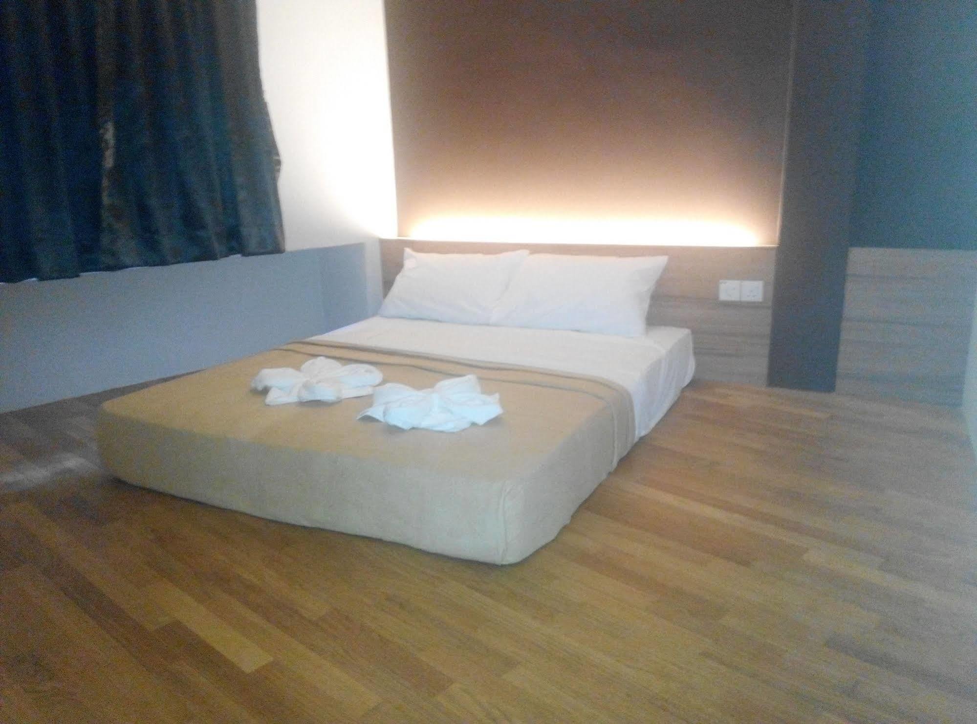 Lavana Hotel Batu Caves Extérieur photo