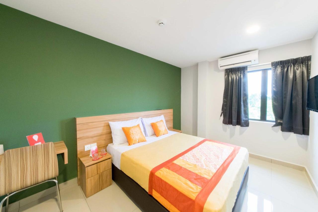 Lavana Hotel Batu Caves Extérieur photo